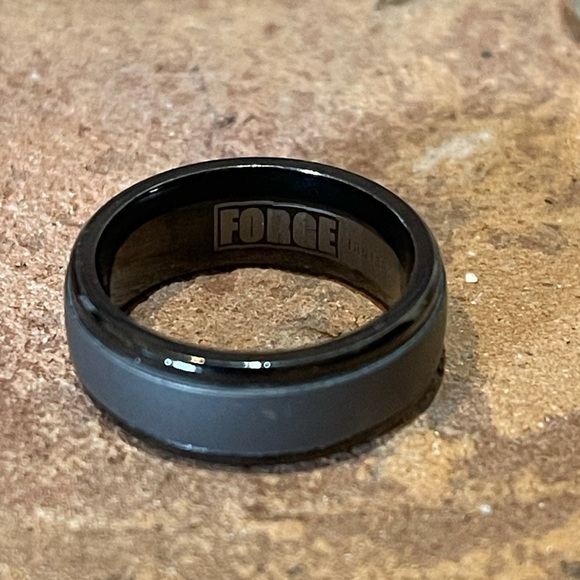 FORGE Tantalum Comfort-Fit Wedding Band - Picture 1 of 3
